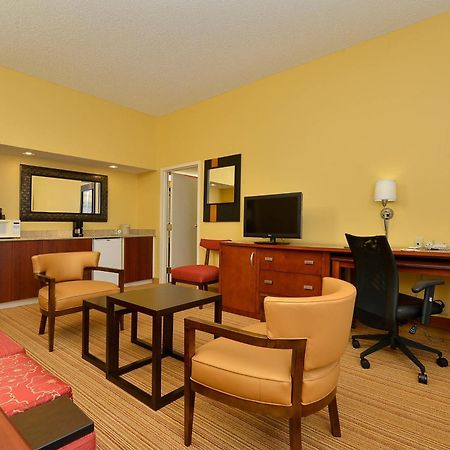 Courtyard By Marriott Bentonville Ngoại thất bức ảnh
